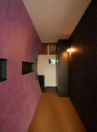 Esprit Hotel 3*